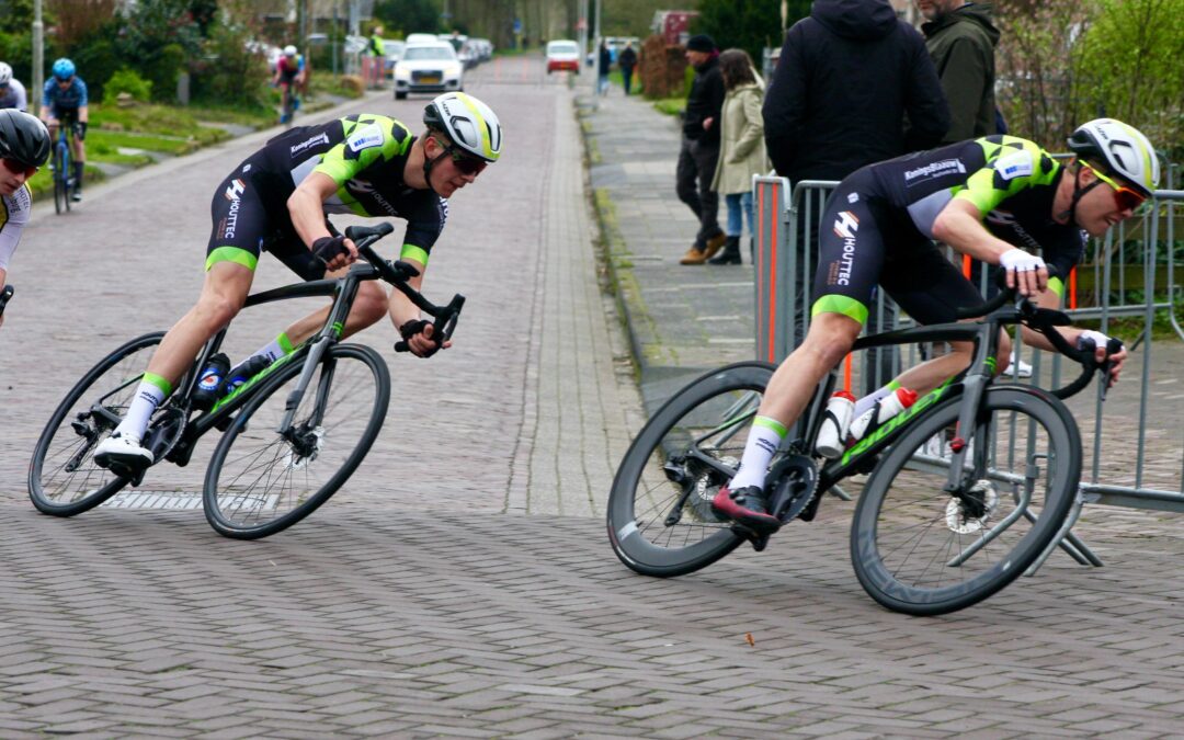 Bram Kras voor teamgenoot Pim Funken